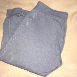 Calvin Klein capris size Lg
